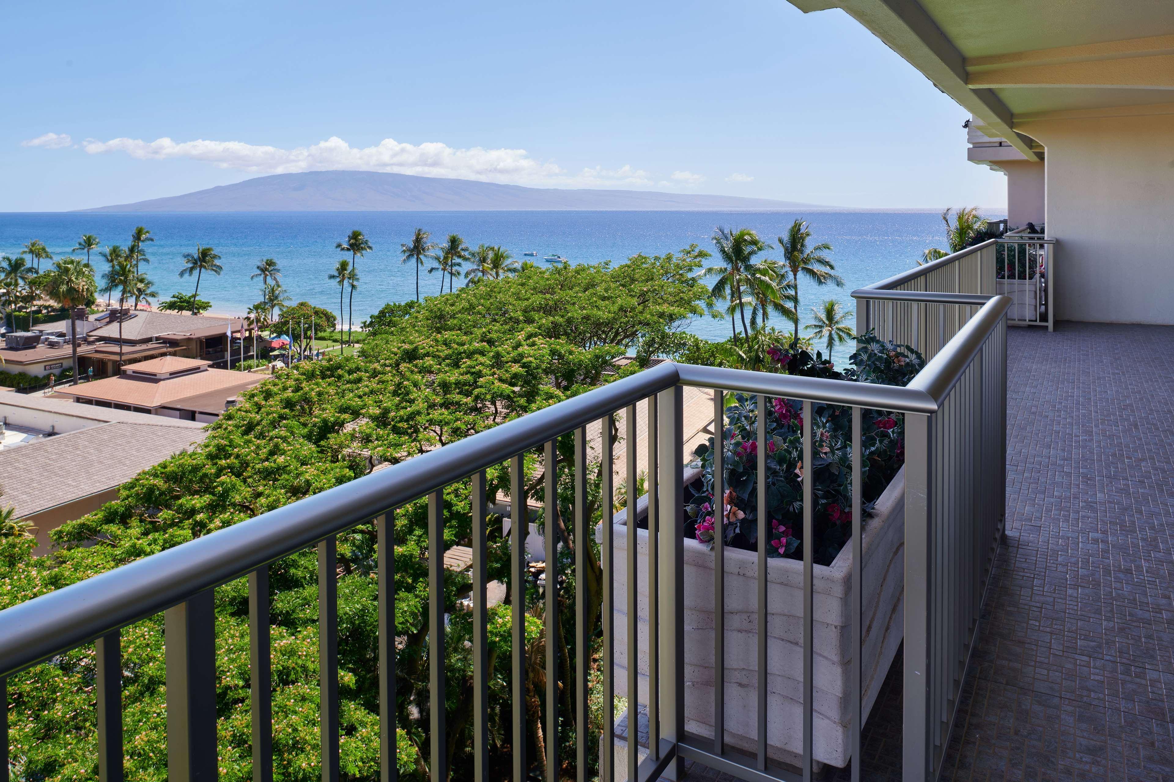 Aston At The Whaler On Kaanapali Beach Lahaina Exterior photo